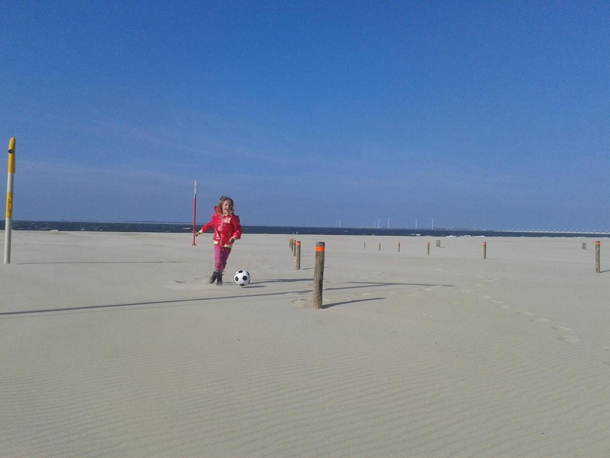 Comfortabel Vakantiehuis aan Zee én Méér ! Kamperland Kültér fotó